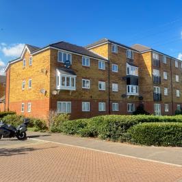 52  Dunlop Close