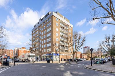 Flat 11 Melbourne Court  Randolph Avenue